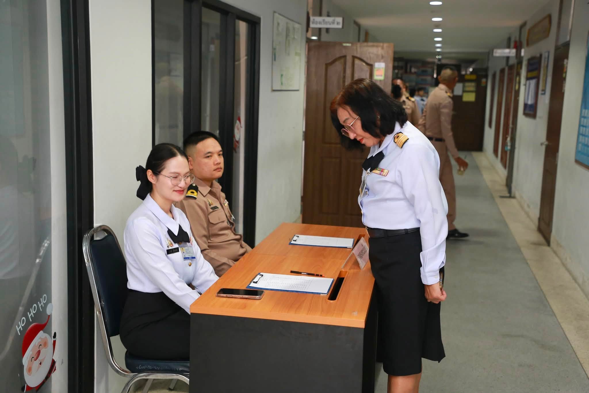 การสอบนายทหารสัญญาบัตร เพื่อเลื่อนยศเป็น น.ท. และ  น.ต.